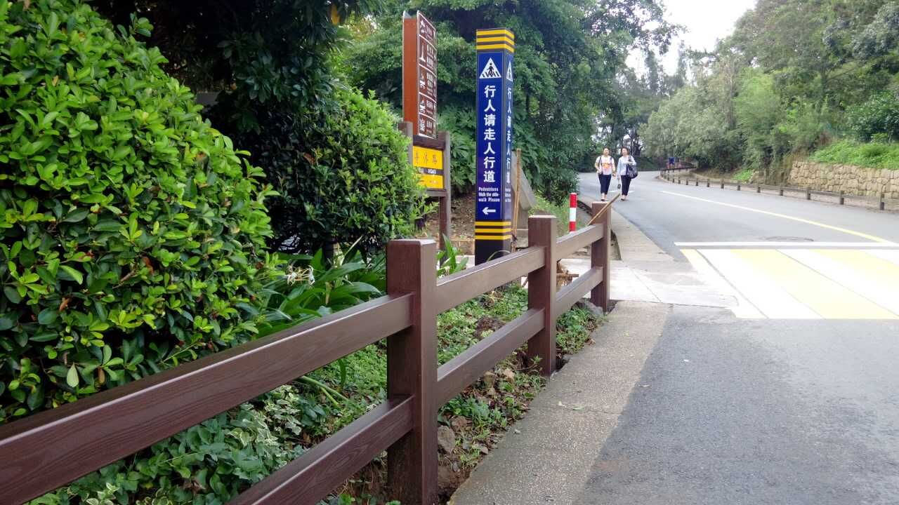 <strong>木紋漆和氟碳木紋漆的區(qū)別？</strong>